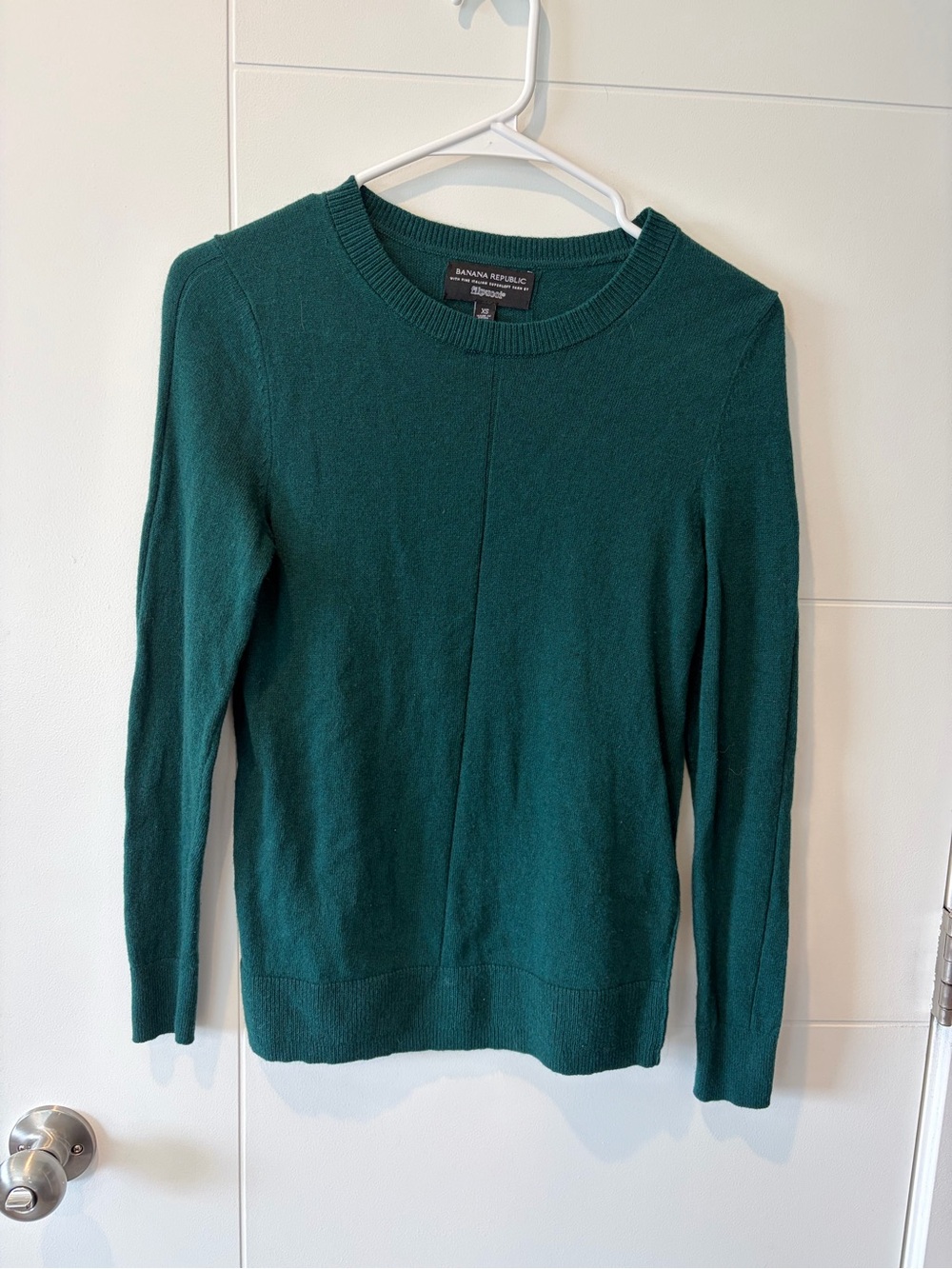Banana Republic Women's Forest Green Crewneck Sweater Merino Wool Blend